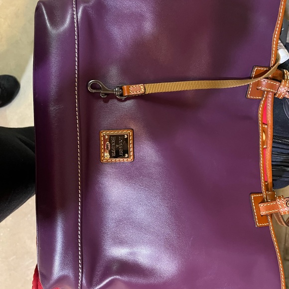 Purses - Picture 2 of 3